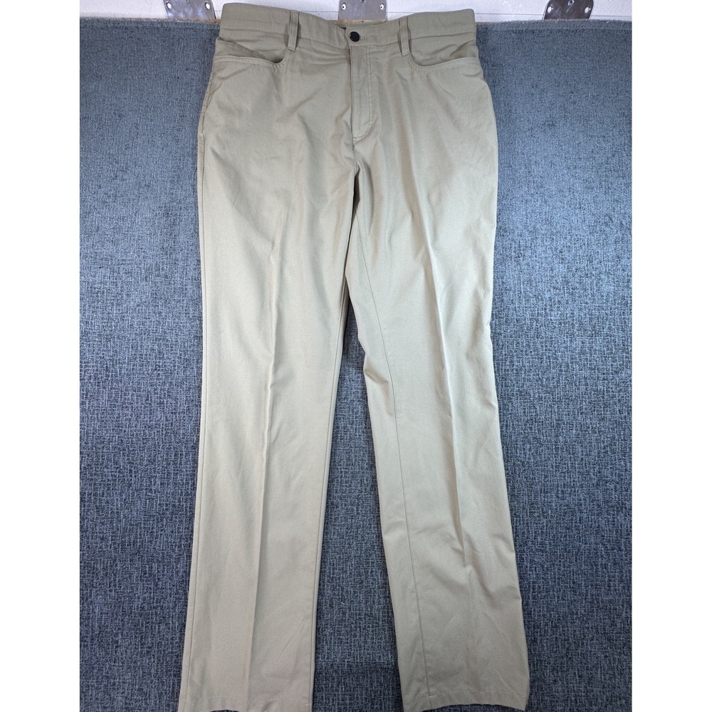 Roundtree & Yorke Men's Performance Khaki Pants 34 x 34 NWT Beige Flat Front